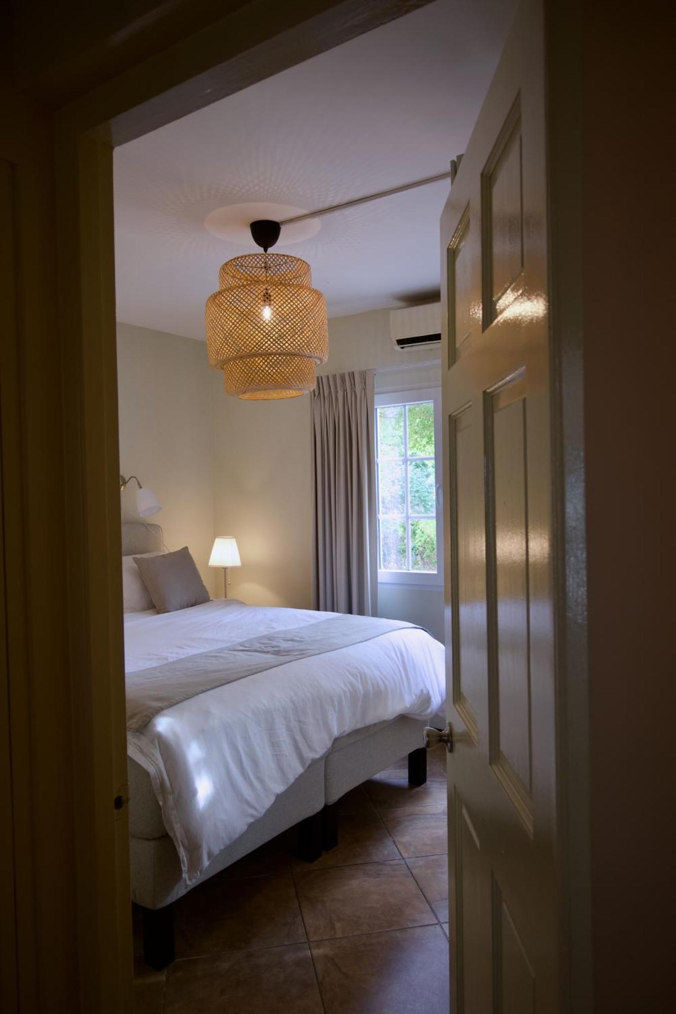 Luxury Appt For 6: Mesmerizing Spanish Water View Jan Thiel Buitenkant foto