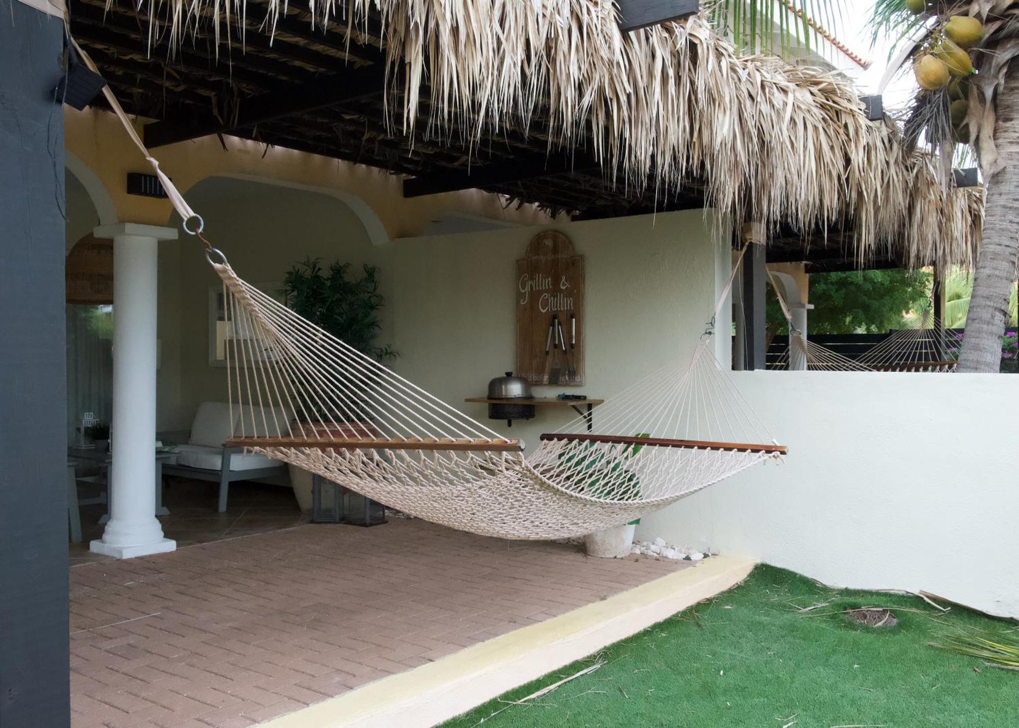 Luxury Appt For 6: Mesmerizing Spanish Water View Jan Thiel Buitenkant foto