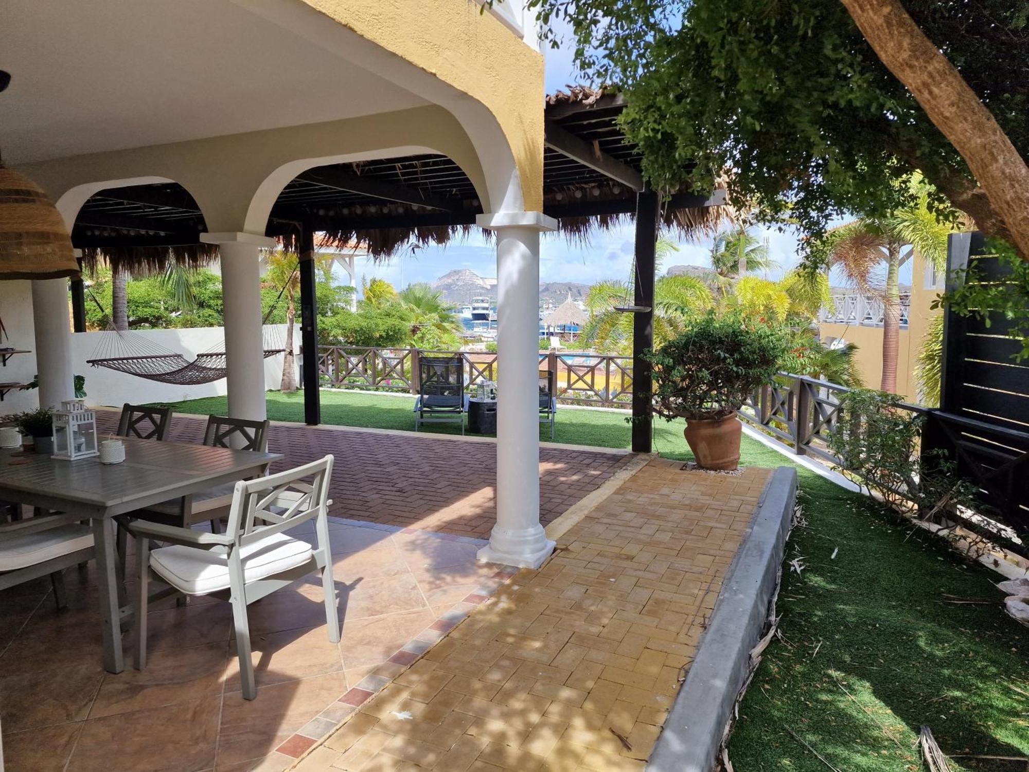 Luxury Appt For 6: Mesmerizing Spanish Water View Jan Thiel Buitenkant foto